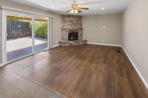 Living - 5166 Kipp Way, Carmichael, CA 95608 photo 4 of 5