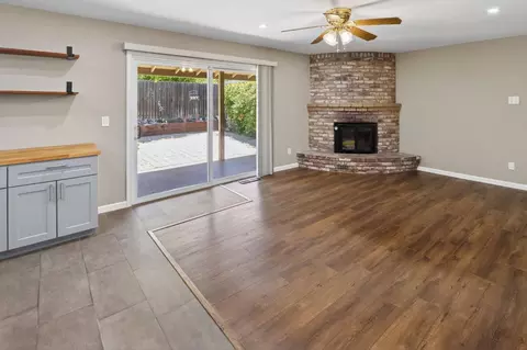 Living - 5166 Kipp Way, Carmichael, CA 95608 photo 3 of 5