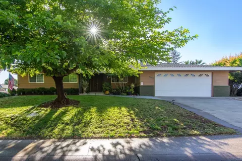 Exterior - 5166 Kipp Way, Carmichael, CA 95608 photo 2 of 17