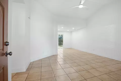 Living - 1646 E 8th St, Stockton, CA 95206 photo 1 of 4