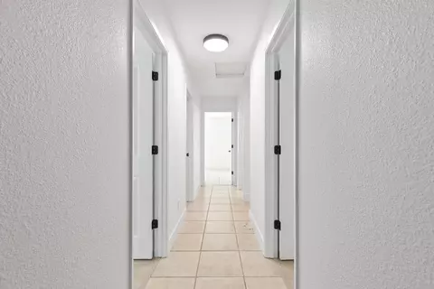 Entry Way - 1646 E 8th St, Stockton, CA 95206 photo 1 of 1