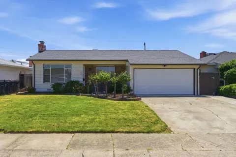 2621 Fernandez Dr, Sacramento, CA 95822