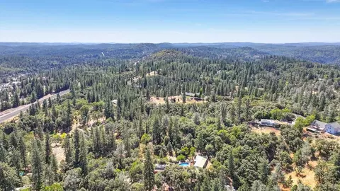 View/Area - 333 Pine St, Colfax, CA 95713 photo 4 of 5