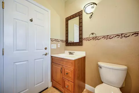 Bath - 1311 Mcknight Way, Modesto, CA 95351 photo 1 of 6
