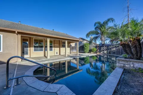 Exterior - 1311 Mcknight Way, Modesto, CA 95351 photo 10 of 21