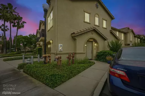 3301 N Park Dr #2212, Sacramento, CA 95835