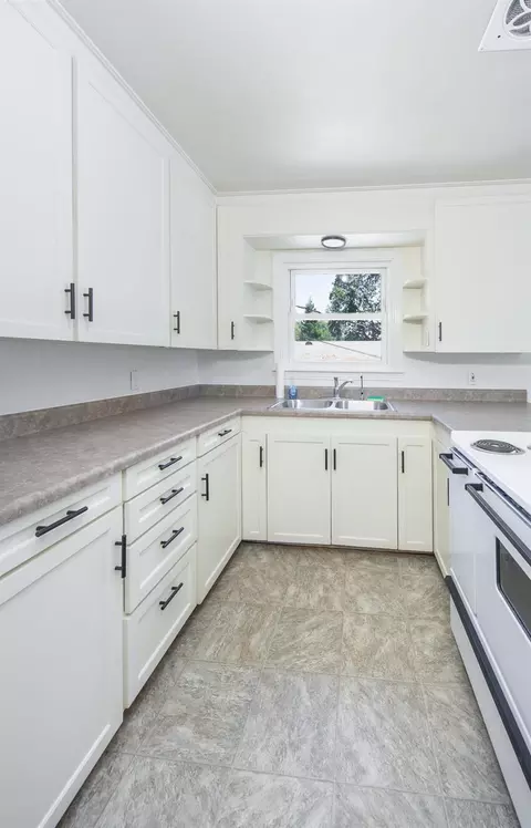Kitchen - 1278 Rosier St, Placerville, CA 95667 photo 3 of 3