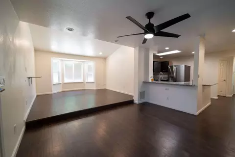 Living - 2730 Garfield Ave, Carmichael, CA 95608 photo 3 of 5