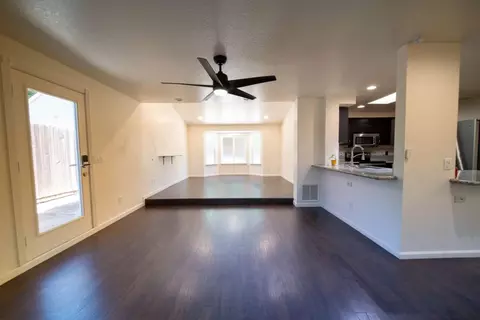 Living - 2730 Garfield Ave, Carmichael, CA 95608 photo 2 of 5