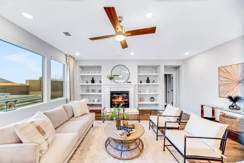 Living - 2947 Laredo Dr, Rocklin, CA 95765 photo 1 of 1