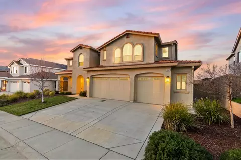 Exterior - 2947 Laredo Dr, Rocklin, CA 95765 photo 6 of 8