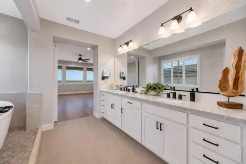 Entry Way - 2947 Laredo Dr, Rocklin, CA 95765 photo 4 of 7