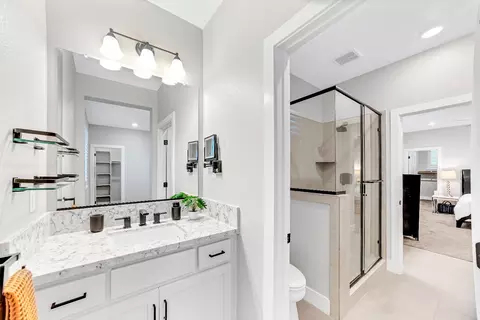 Bath - 2947 Laredo Dr, Rocklin, CA 95765 photo 6 of 7