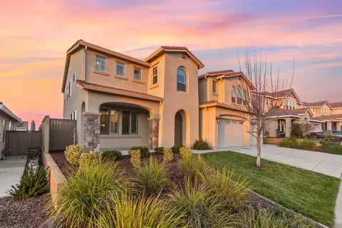Exterior - 2947 Laredo Dr, Rocklin, CA 95765 photo 5 of 8