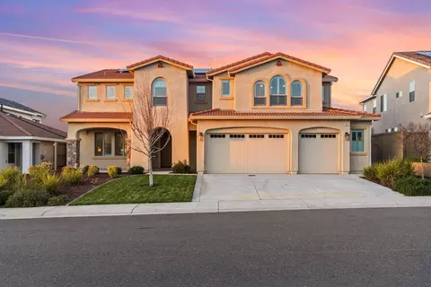 Exterior - 2947 Laredo Dr, Rocklin, CA 95765 photo 3 of 8
