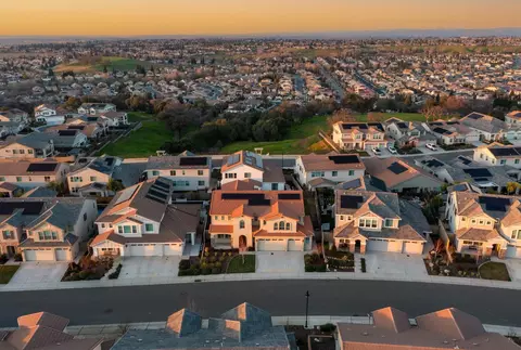 View/Area - 2947 Laredo Dr, Rocklin, CA 95765 photo 1 of 6
