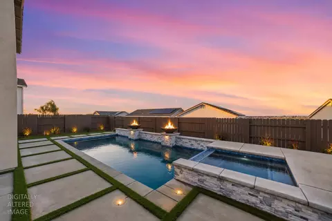 Exterior - 2947 Laredo Dr, Rocklin, CA 95765 photo 7 of 8