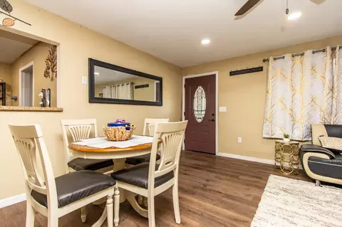 Dining - 5467 9th St, Keyes, CA 95328 photo 1 of 2