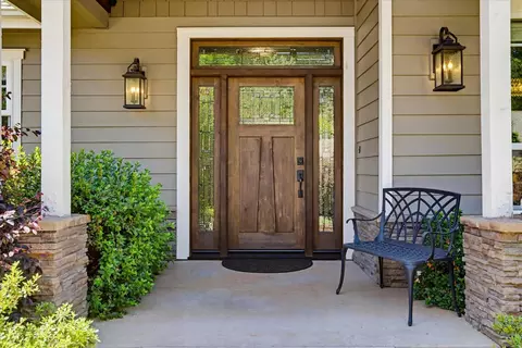 Entry Way - 10213 Evergreen Ranch Ct, Grass Valley, CA 95949 photo 1 of 3