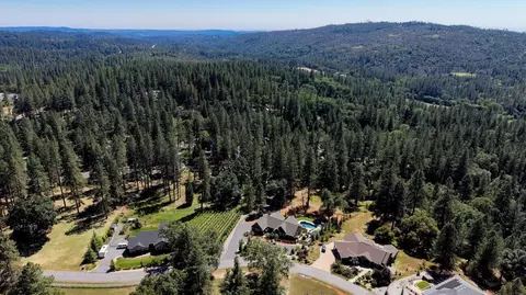 View/Area - 10213 Evergreen Ranch Ct, Grass Valley, CA 95949 photo 2 of 12