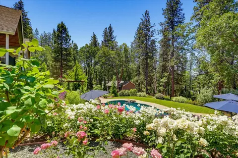 Exterior - 10213 Evergreen Ranch Ct, Grass Valley, CA 95949 photo 25 of 31