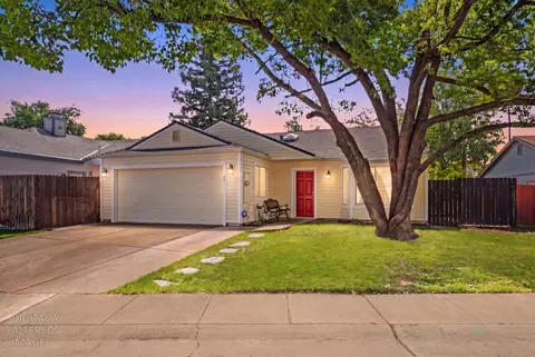 2911 Twin Creeks Ln, Rocklin, CA 95677