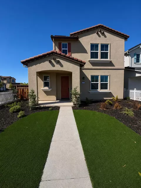 675 E Diaz Ln, Mountain House, CA 95391
