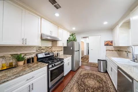 Kitchen - 5839 Palm Ave, Sacramento, CA 95841 photo 3 of 3