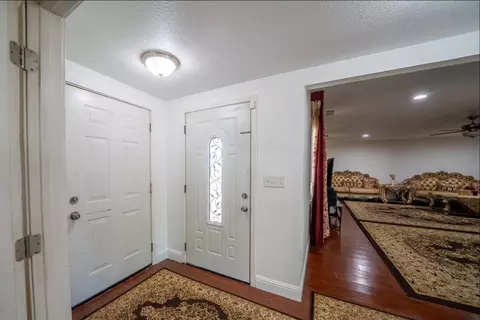 Entry Way - 5839 Palm Ave, Sacramento, CA 95841 photo 1 of 2