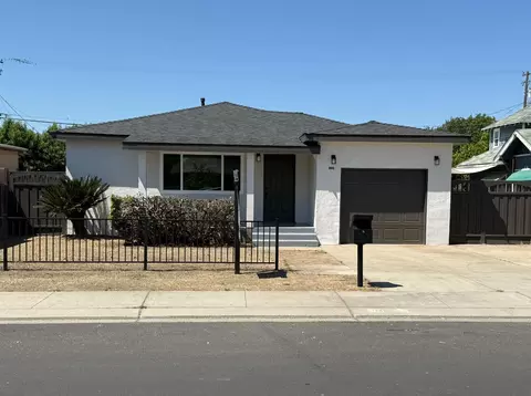 201 Barozzi Ave, Modesto, CA 95351