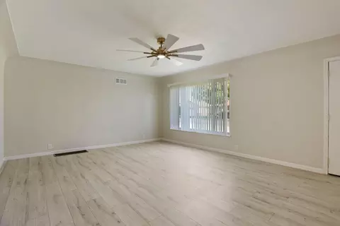 Living - 1113 Sutter St, Manteca, CA 95336 photo 2 of 4