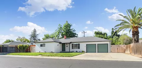Exterior - 1113 Sutter St, Manteca, CA 95336 photo 5 of 10
