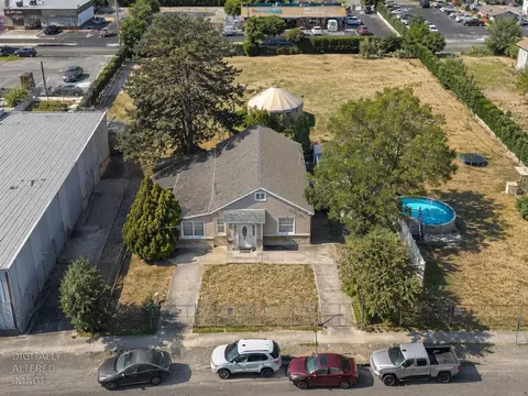517 Rimmer Ave, Sacramento, CA 95834