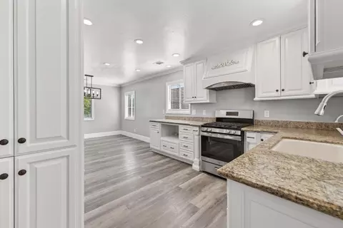 Kitchen - 634 E Harney Ln, Lodi, CA 95242 photo 2 of 2
