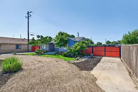 Exterior - 634 E Harney Ln, Lodi, CA 95242 photo 7 of 13
