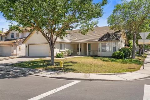 Exterior - 2700 Tradition Way, Modesto, CA 95355 photo 3 of 5