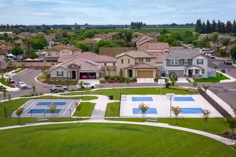 View/Area - 1696 Firebrite Ct, Hughson, CA 95326 photo 3 of 5