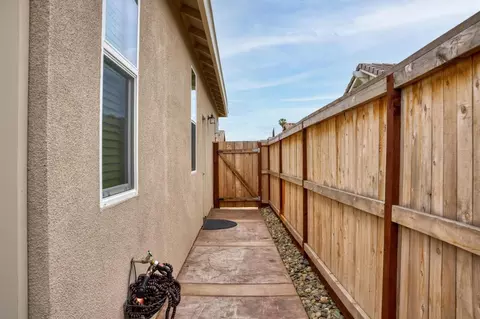 Exterior - 1696 Firebrite Ct, Hughson, CA 95326 photo 3 of 6