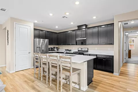 Kitchen - 1696 Firebrite Ct, Hughson, CA 95326 photo 1 of 2