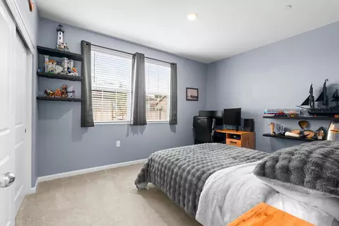 Bedroom - 1696 Firebrite Ct, Hughson, CA 95326 photo 6 of 6