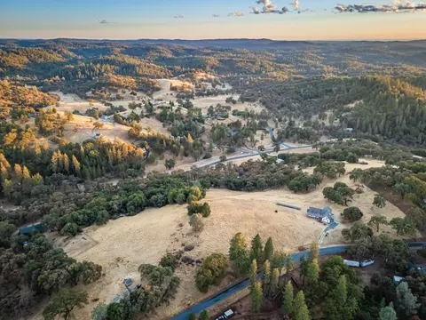 19635 Peyton Pl, Grass Valley, CA 95949 photo 25