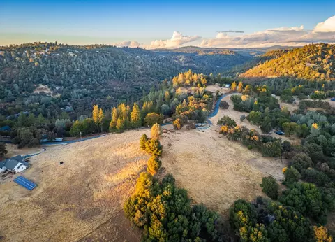 19635 Peyton Pl, Grass Valley, CA 95949 photo 15