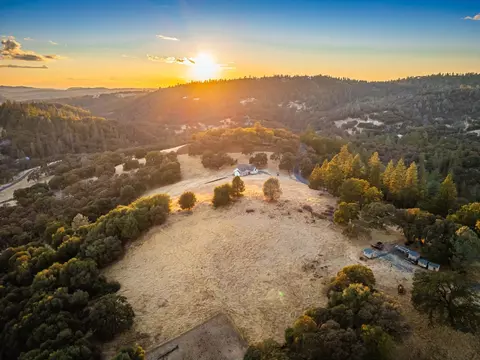 19635 Peyton Pl, Grass Valley, CA 95949 photo 9