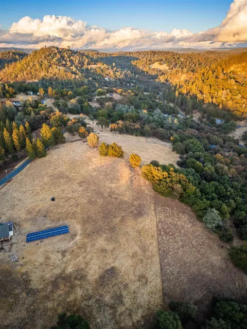 19635 Peyton Pl, Grass Valley, CA 95949 photo 18