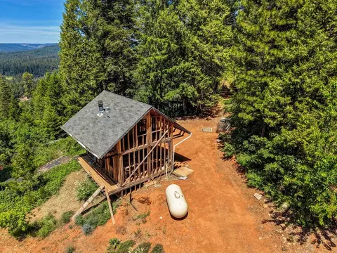 1050 Moody Ridge Rd, Dutch Flat, CA 95714