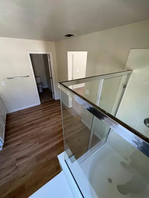 Bath - 17359 Stone Celler Way, Lathrop, CA 95330 photo 7 of 7