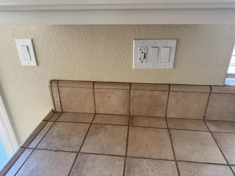 Kitchen - 17359 Stone Celler Way, Lathrop, CA 95330 photo 5 of 6