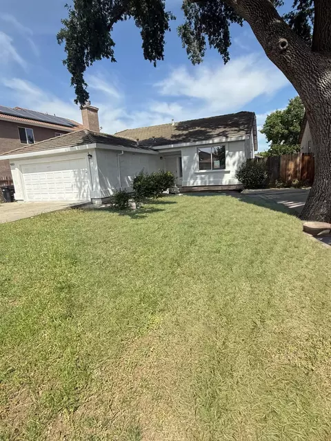 8226 Windmill Oaks Pl, Antelope, CA 95843