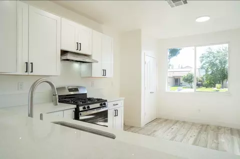 Kitchen - 8226 Windmill Oaks Pl, Antelope, CA 95843 photo 3 of 3