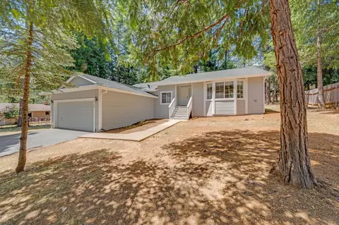 5564 Sierra Springs Dr, Pollock Pines, CA 95726